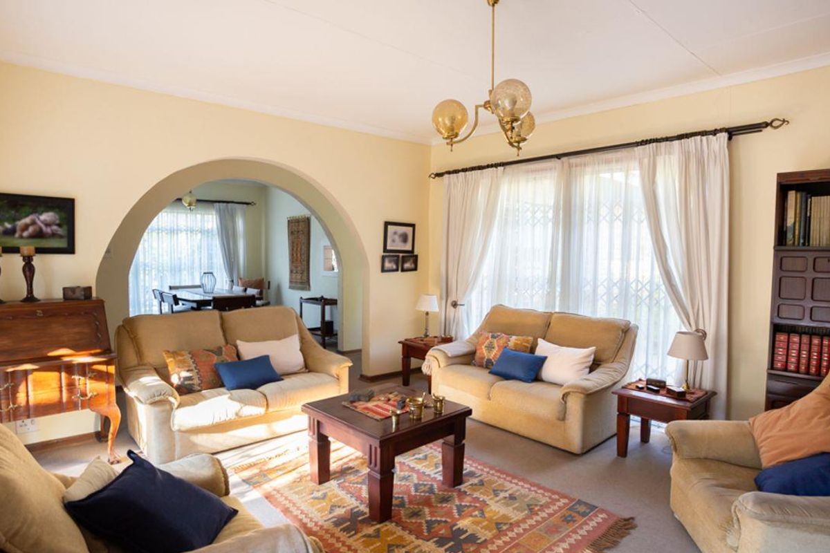 Peace of mind with this Stunning face brick family home now for sale in Selcourt enclosed, private C - Photo 3