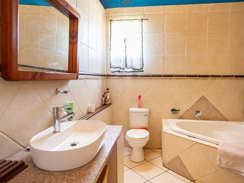 UNIQUE! Stunning 4 bedroom 3 bathroom home proudly positioned on 1867sqm of land. Do not miss out! - Photo 10