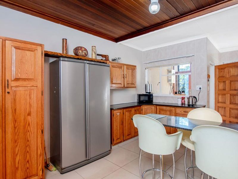 Bringing you this epic 3 bedroom home perched on a massive stand in the heart of Kenleaf, walking di - Photo 9