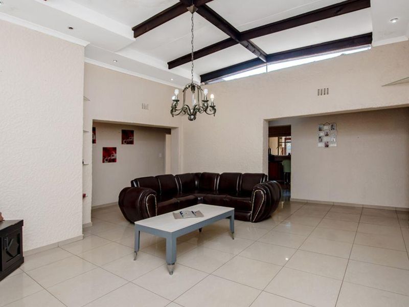 Bringing you this epic 3 bedroom home perched on a massive stand in the heart of Kenleaf, walking di - Photo 7