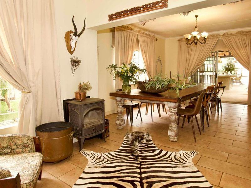 Stunning Home Set In A Class Of Its Own. - Photo 6