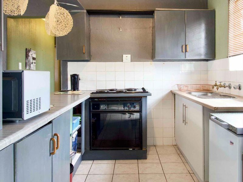 Complex With A Pool. Well located. - Photo 8