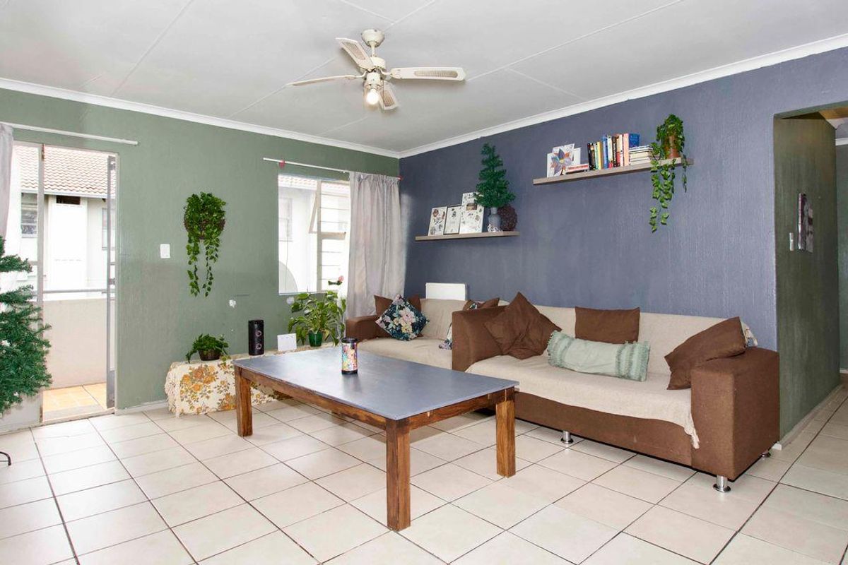 Complex With A Pool. Well located. - Photo 4