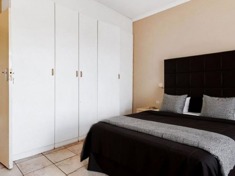 2 bedroom, 1 bathroom apartment - Photo 8