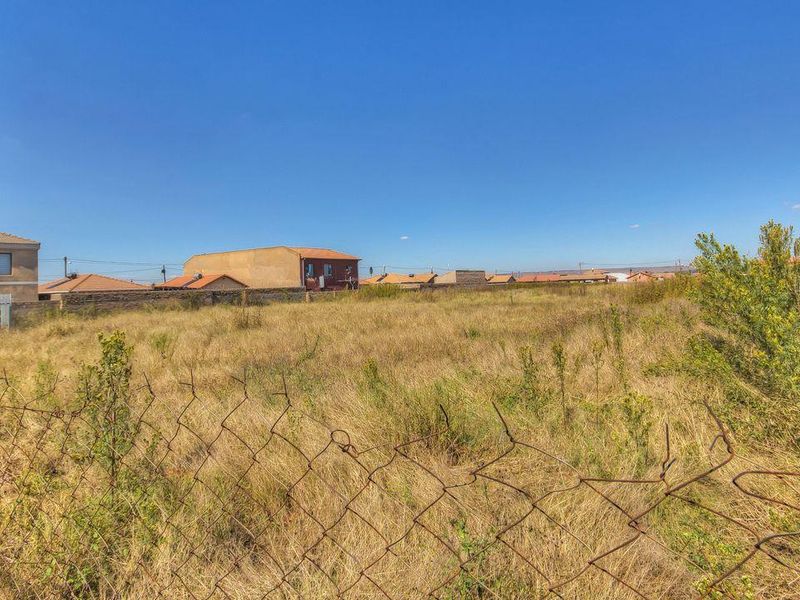 Vacant stand for commercial usage - Photo 6