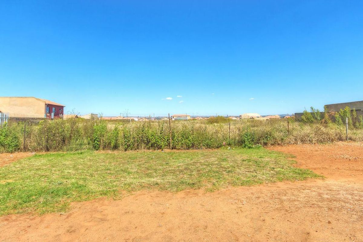 Vacant stand for commercial usage - Photo 3