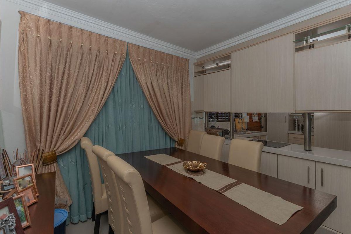 A Modern 4 Bedroom House In Corlett Gardens. - Photo 5