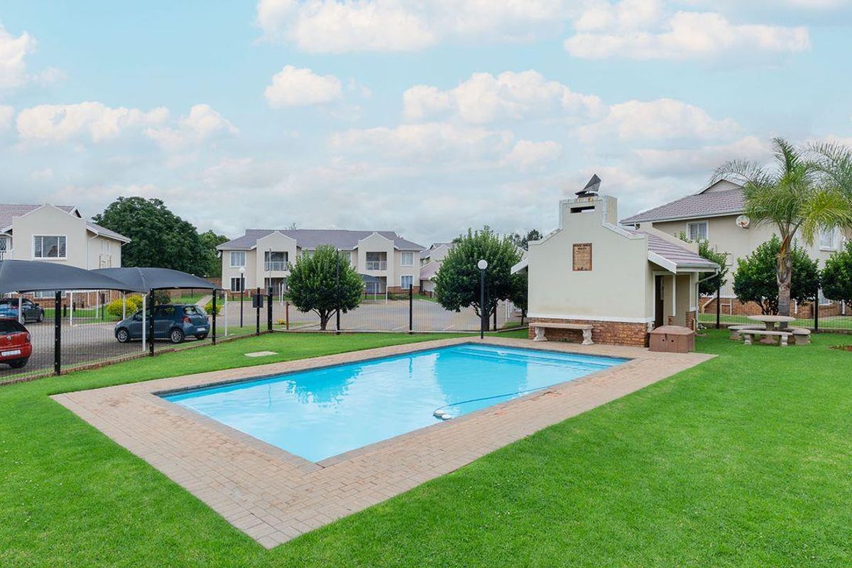 Dunhurst, Norton Home Estates: A Charming Ground Floor Retreat - Photo 5