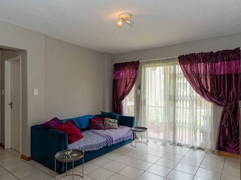 Dunhurst, Norton Home Estates: A Charming Ground Floor Retreat - Photo 6