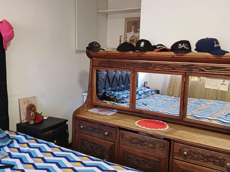 Secure 2 Bedroom Duplex Unit in Boom-Off Area - Photo 8