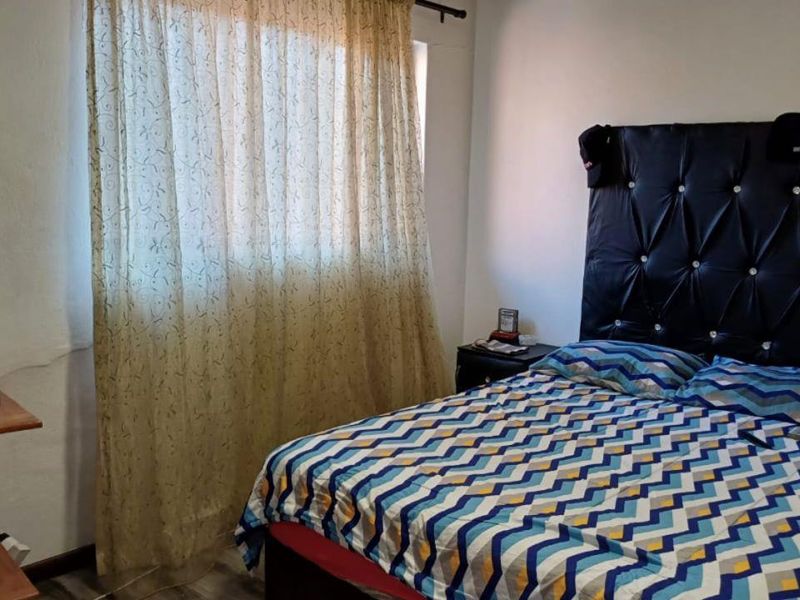 Secure 2 Bedroom Duplex Unit in Boom-Off Area - Photo 7