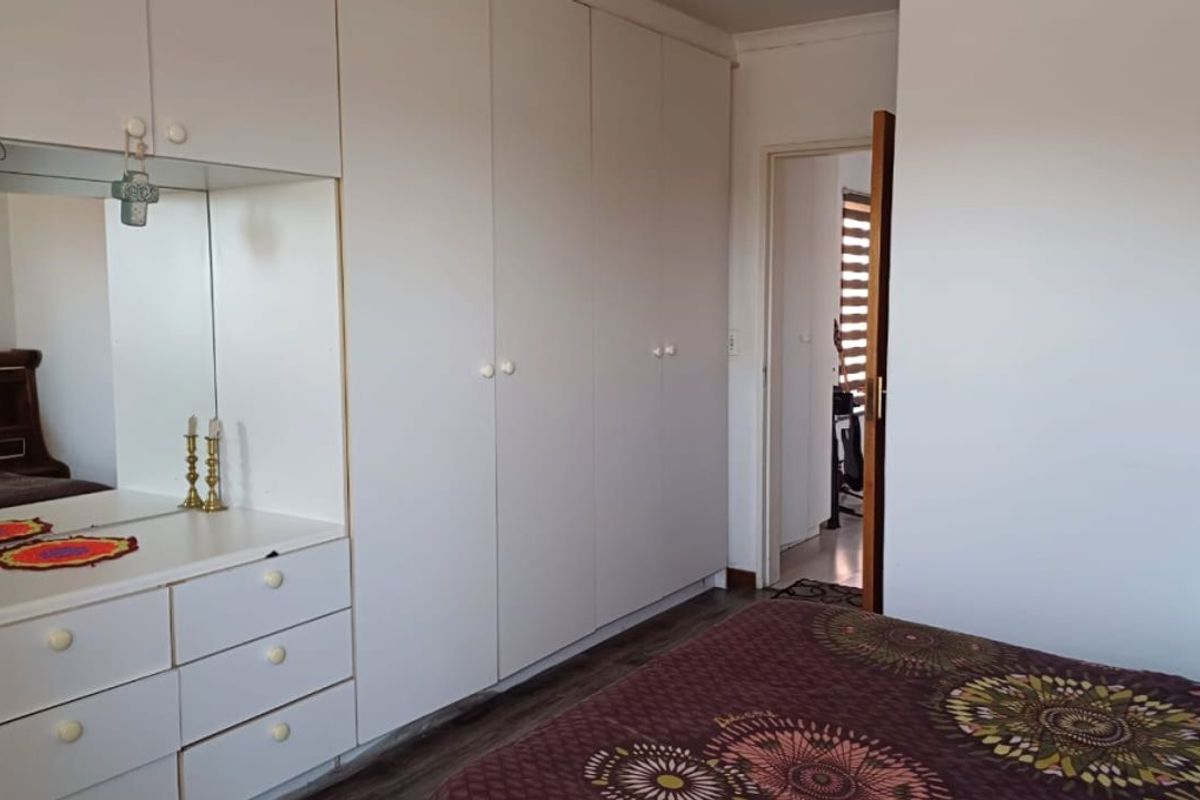 Secure 2 Bedroom Duplex Unit in Boom-Off Area - Photo 2