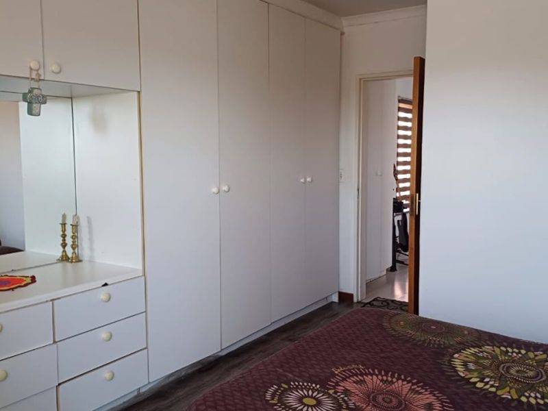 Secure 2 Bedroom Duplex Unit in Boom-Off Area - Photo 2