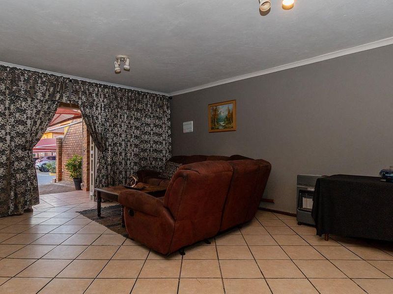 Stylish 3-Bedroom Ground Floor Unit in Eagle Mews, Terenure - Photo 6