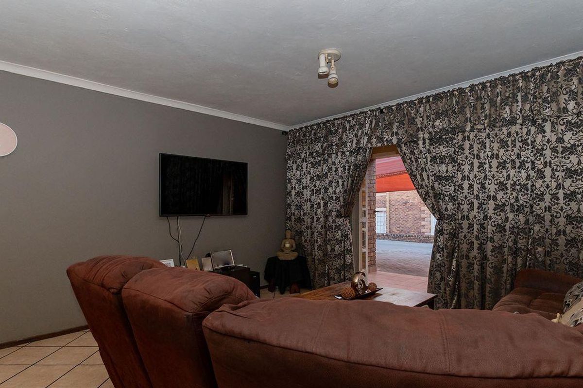 Stylish 3-Bedroom Ground Floor Unit in Eagle Mews, Terenure - Photo 4