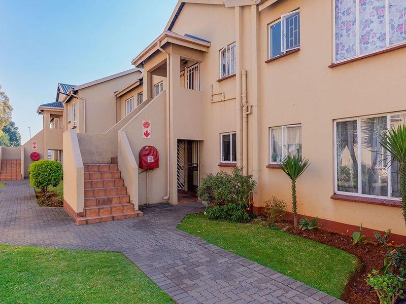 Beautiful Complex Unit for Sale - Photo 4