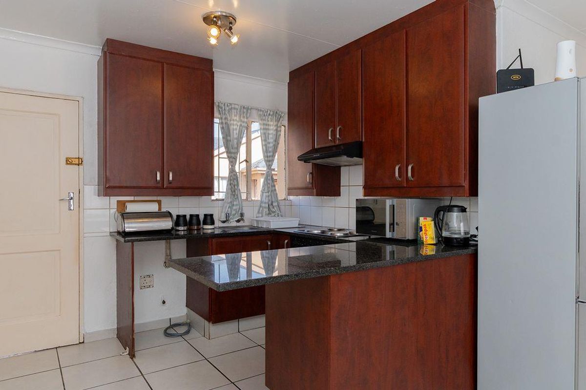 Beautiful Complex Unit for Sale - Photo 5