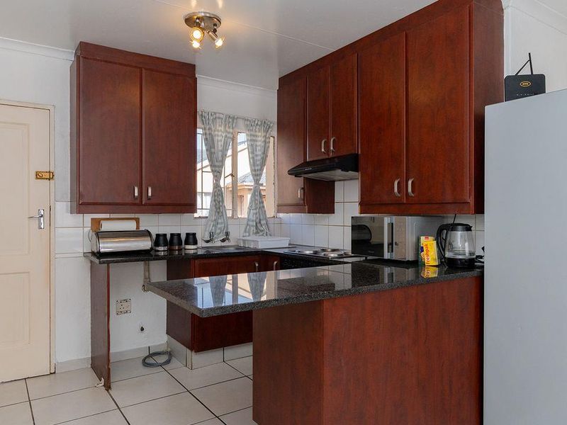 Beautiful Complex Unit for Sale - Photo 5