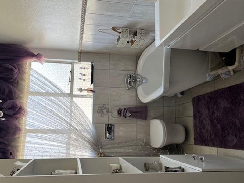 168sqm of Comfortable Living - Photo 10