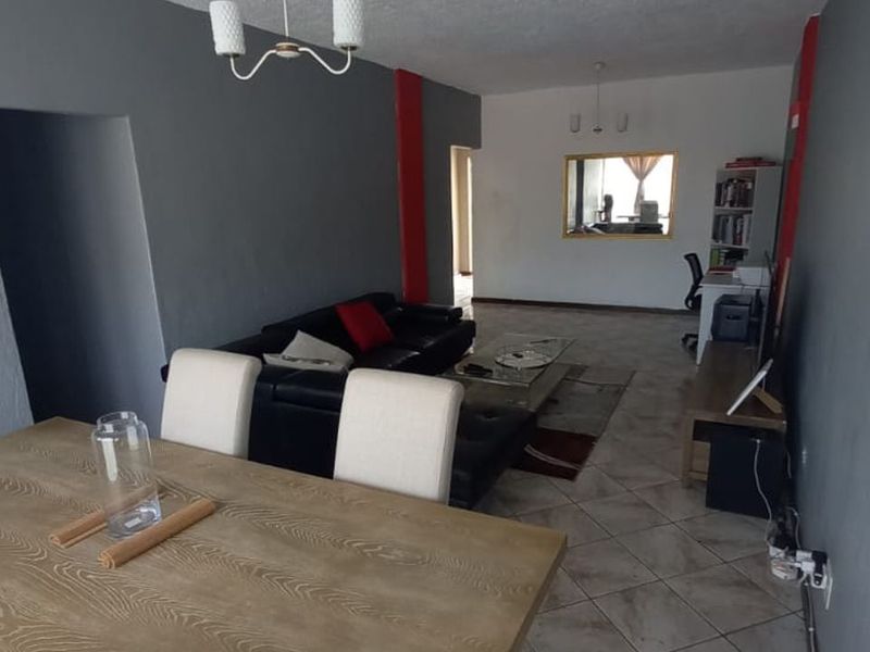 North facing  and Secure Lockup and go  Apartment!!! - Photo 8