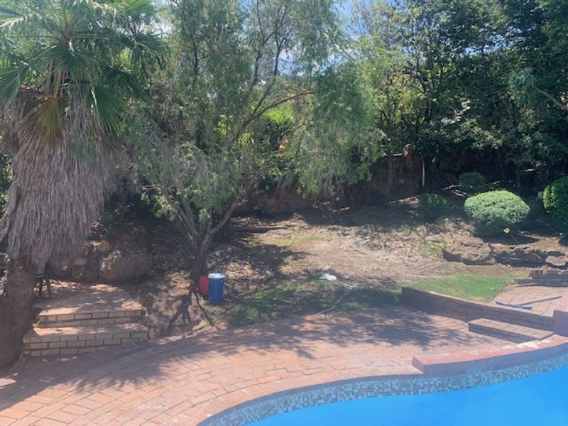 RIDGEWAY - fully renovated - Photo 9