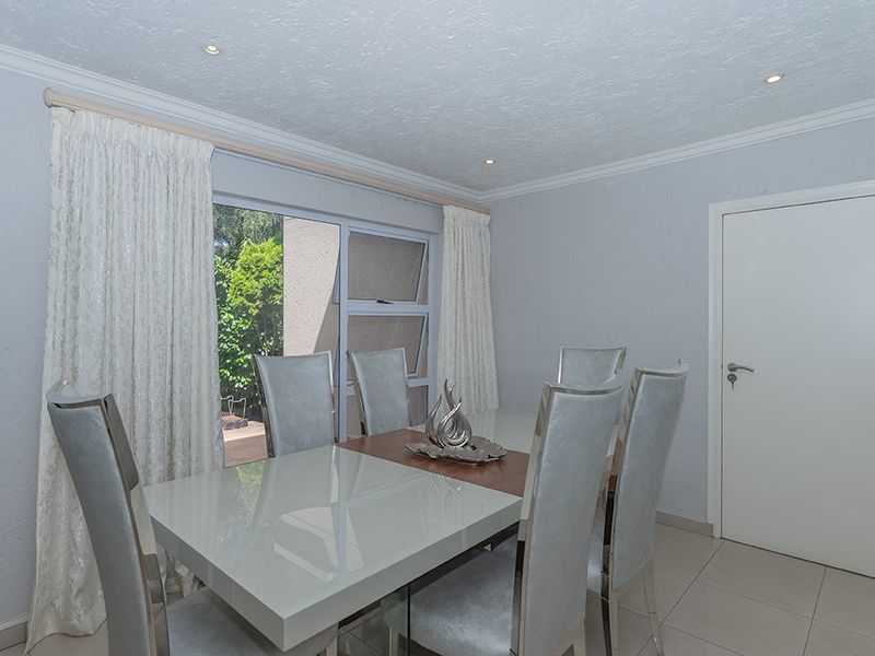 NEWLY RENOVATED GLENVISTA - Photo 8