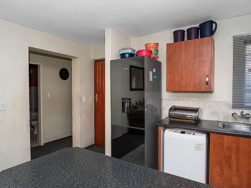 RIDGEWAY EXT 4 - Photo 4