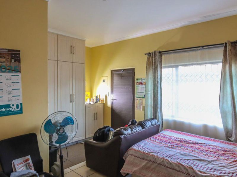 You won't want to leave home! - Photo 4