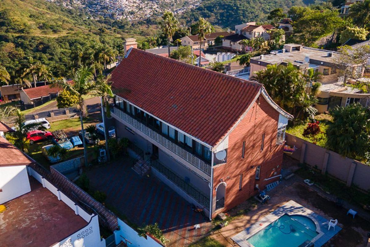 ENQUIRE BEFORE THIS HOME IS SOLD! - Photo 2