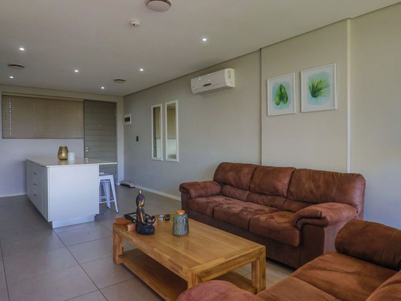 Luxurious apartment with gracious layout and picturesque views - Photo 6