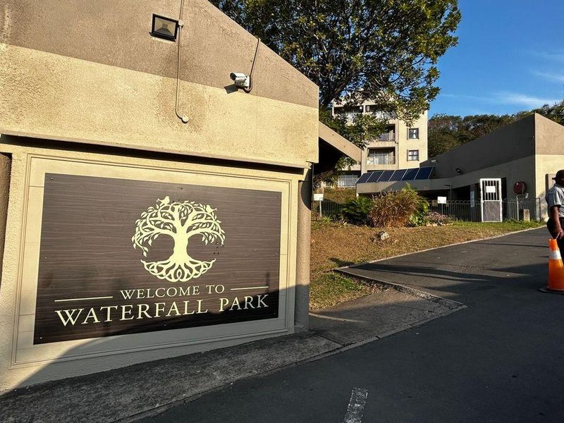 You won't want to leave home! - Photo 3