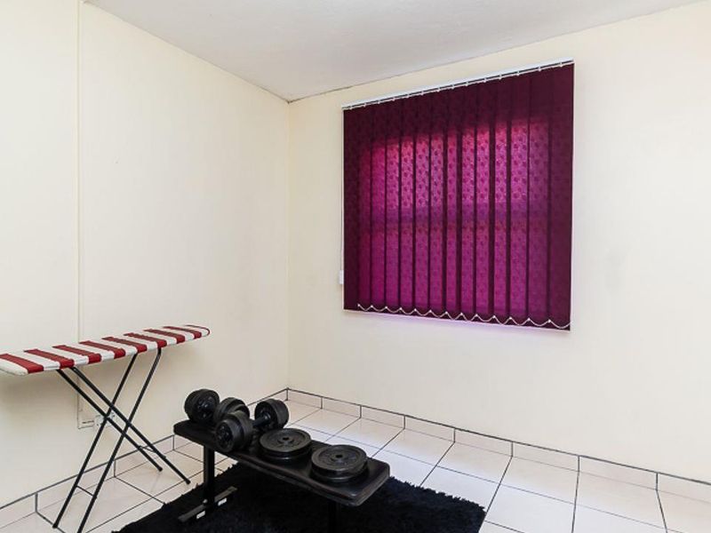 You won't want to leave home! - Photo 9