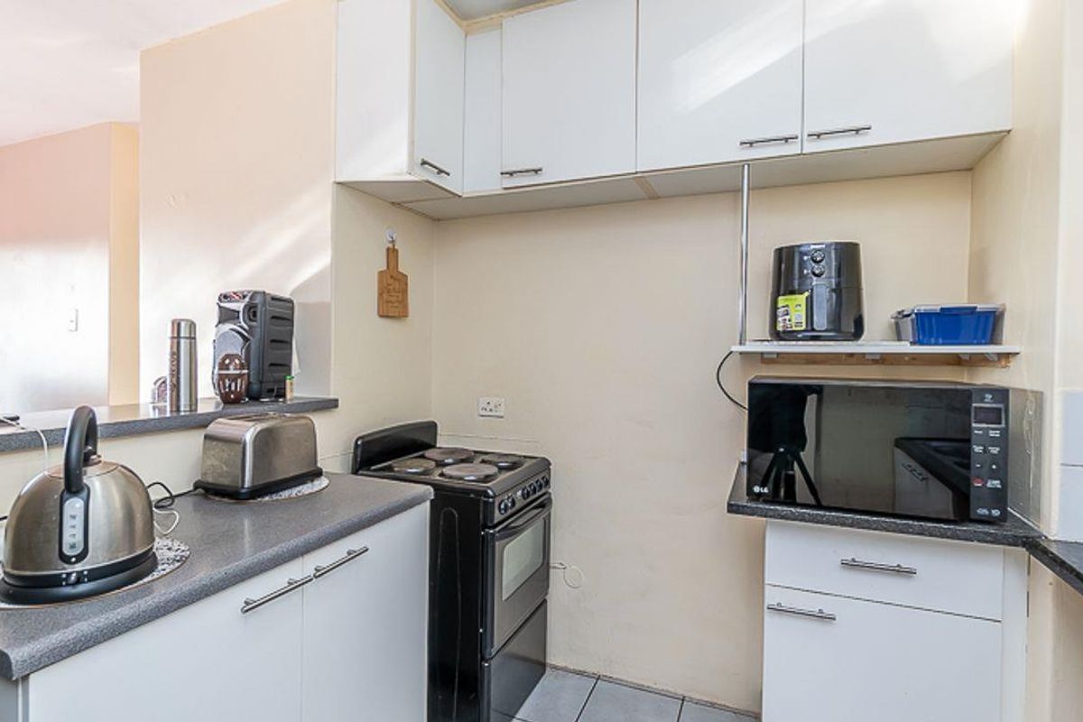 You won't want to leave home! - Photo 4