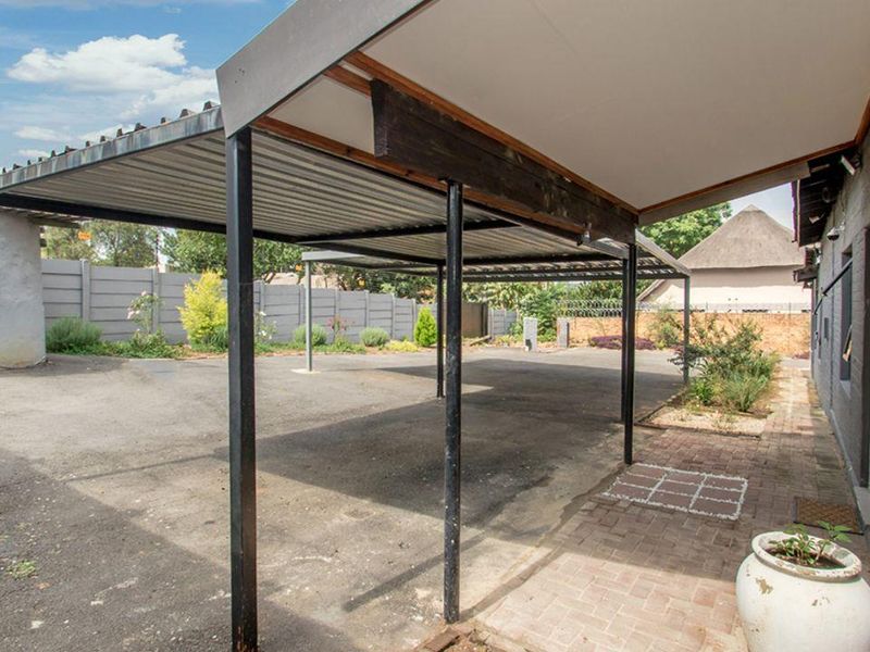 3 Bedroom Family Home in Fontainebleau - Photo 5