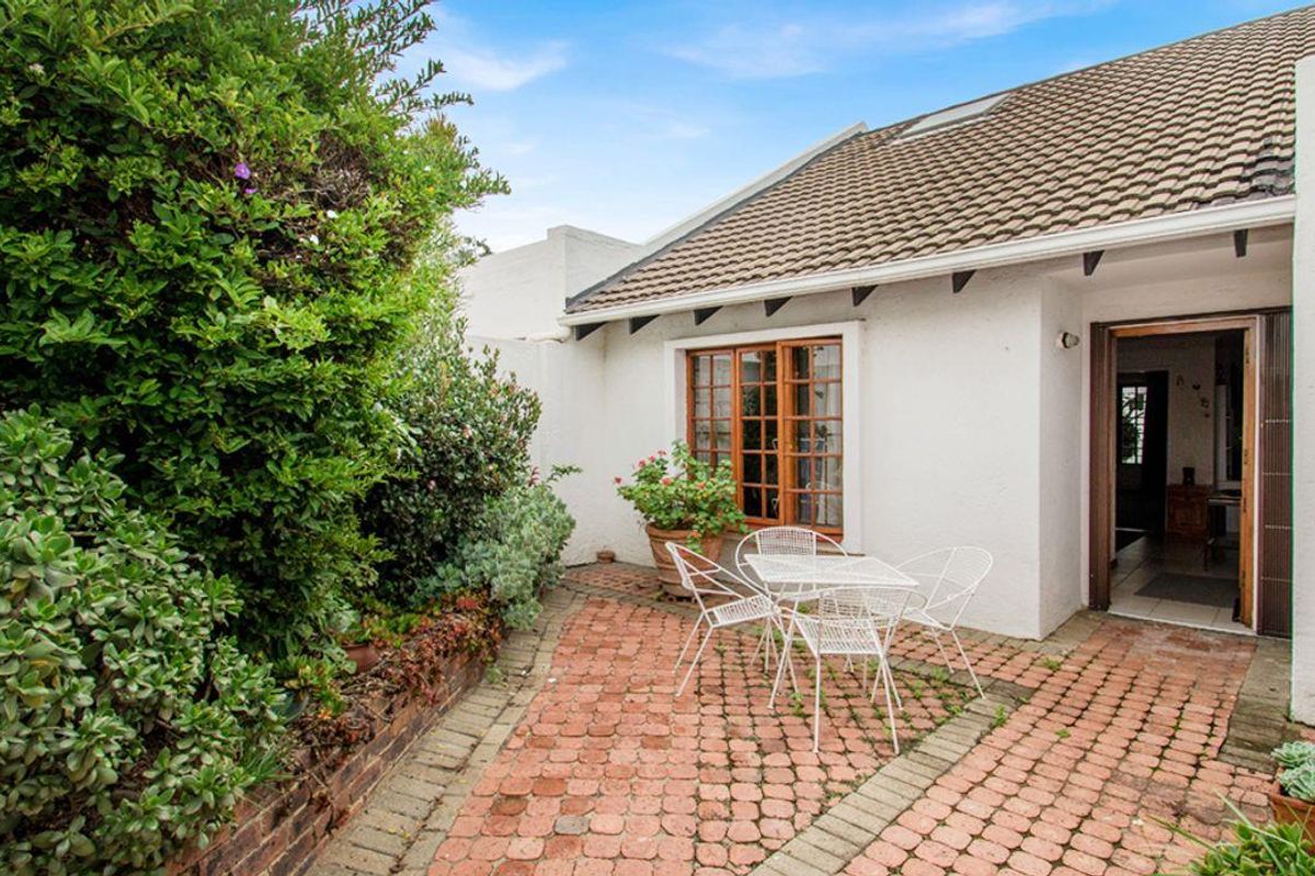 Over 50s townhouse in Bryanston - Photo 2