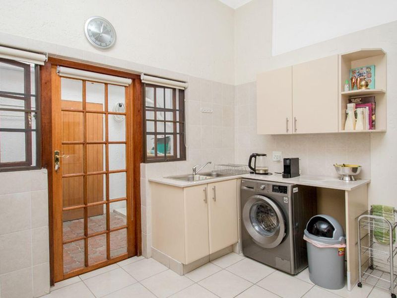 Over 50s townhouse in Bryanston - Photo 9