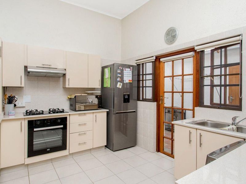 Over 50s townhouse in Bryanston - Photo 8