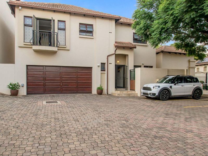 3 Bedroom Duplex in Bryanston - Photo 6
