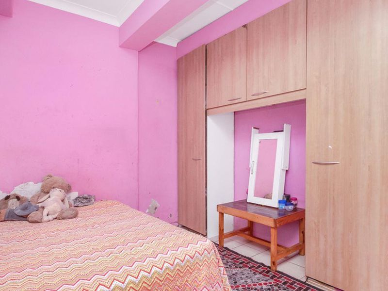 Lovely 2 bedroom apartment for sale in the popular Florida suburb. - Photo 10