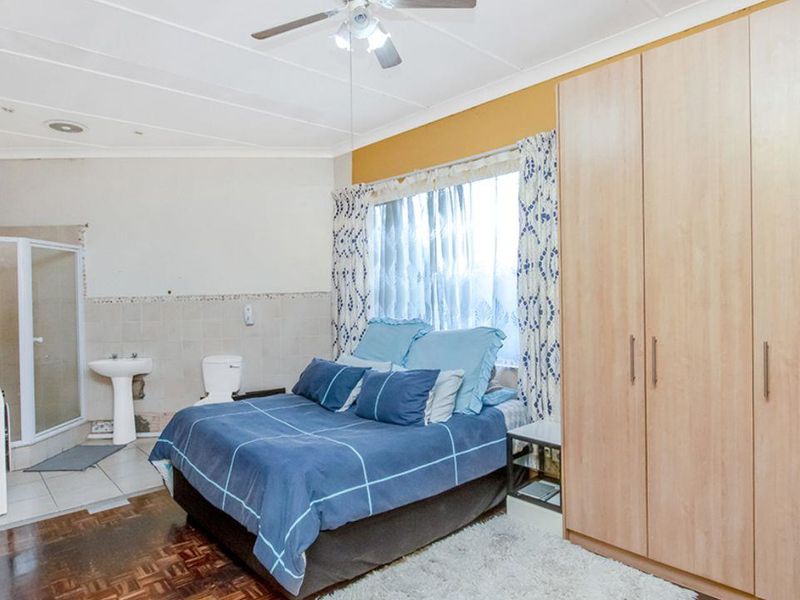 Lovely 2 bedroom apartment for sale in the popular Florida suburb. - Photo 8