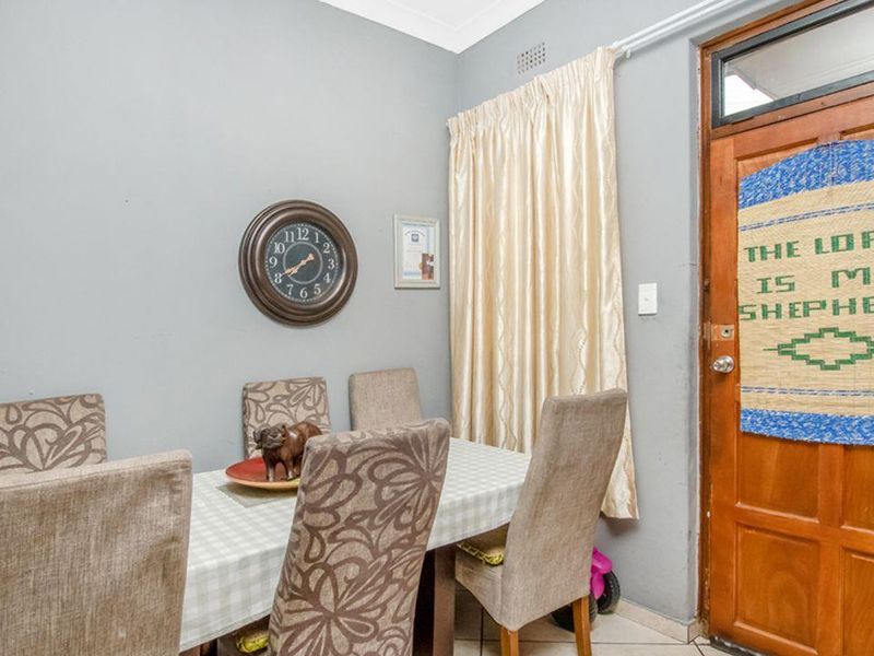 Lovely 2 bedroom apartment for sale in the popular Florida suburb. - Photo 7