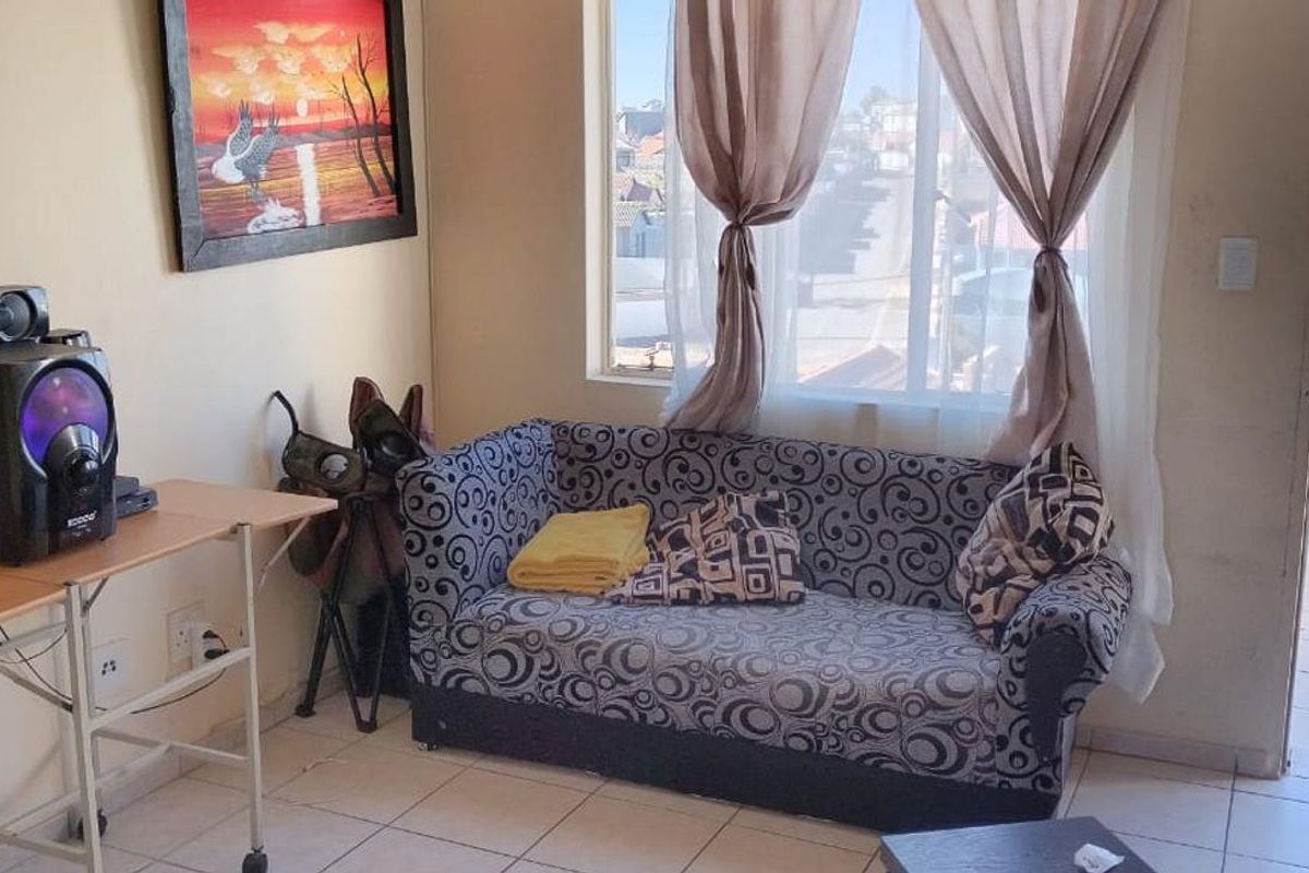 Lovely two bedroom apartment for sale in the Fleurhof. - Photo 2