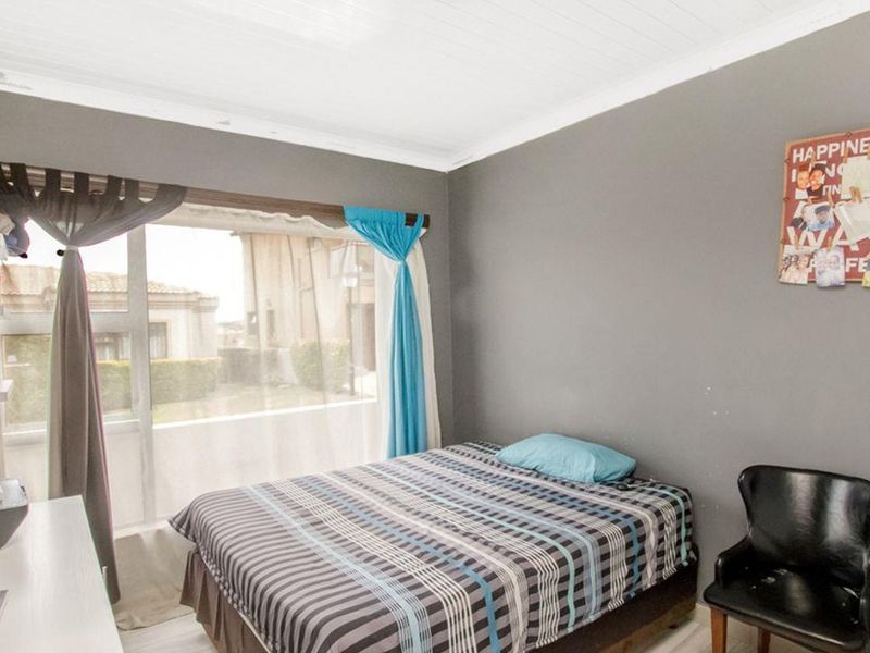 Lovely 4 Bedroom, 2 Bathroom Home forsale in Midrand - Photo 6