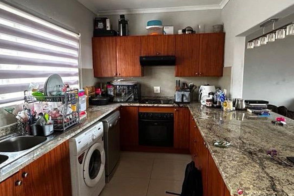 LOCK UP AND GO - Photo 3