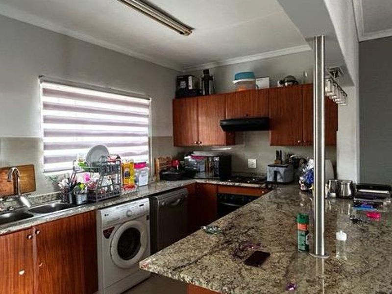 LOCK UP AND GO - Photo 2