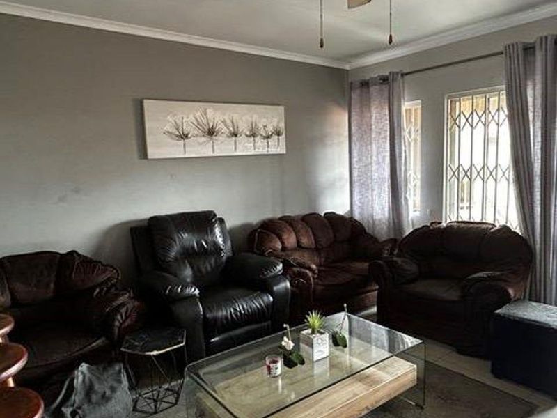 LOCK UP AND GO - Photo 4