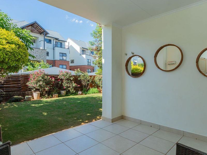Beautiful 3 Bedroom 2 Bathroom Ground Floor Apartment in Greenstone Hill - Photo 3