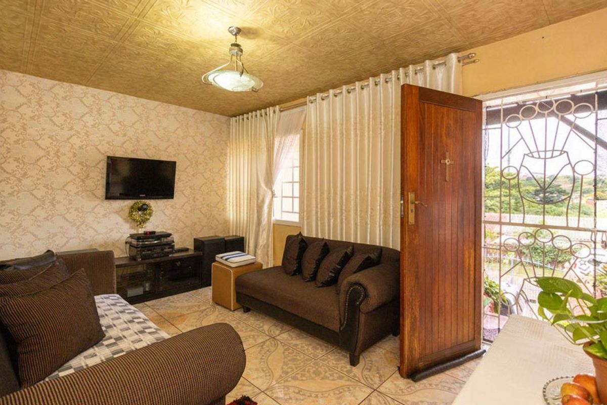 Cosy Two Bedroom House - Photo 3