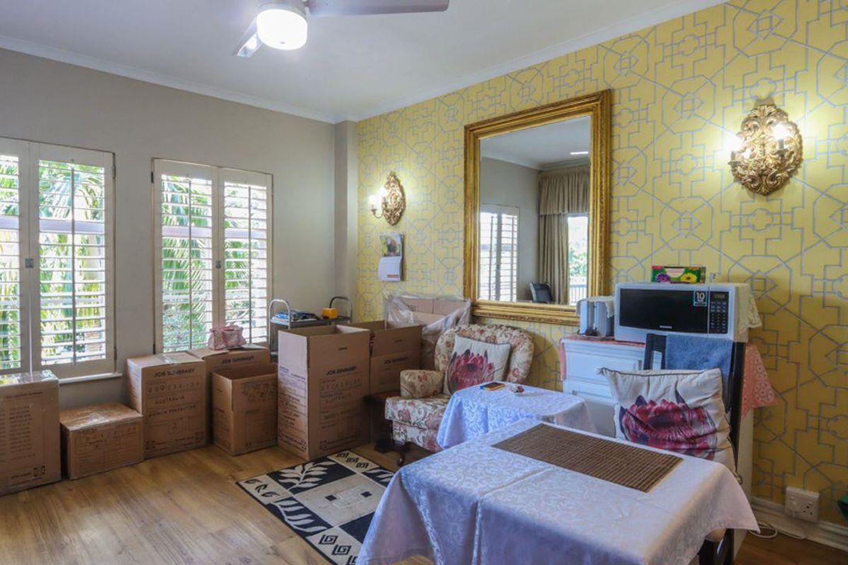 One Bedroom Unit in a Retirement Village - Photo 4