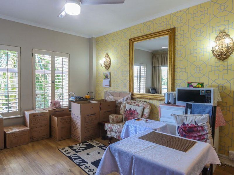 One Bedroom Unit in a Retirement Village - Photo 4